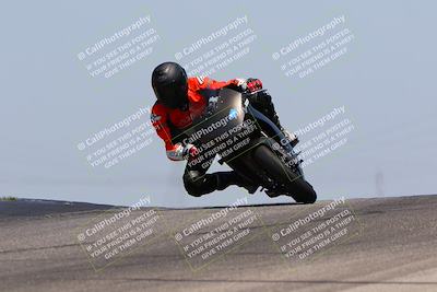 media/May-22-2023-Fastrack Riders (Mon) [[ae7626d9d8]]/Level 2/1230pm (Outside Grapevine)/